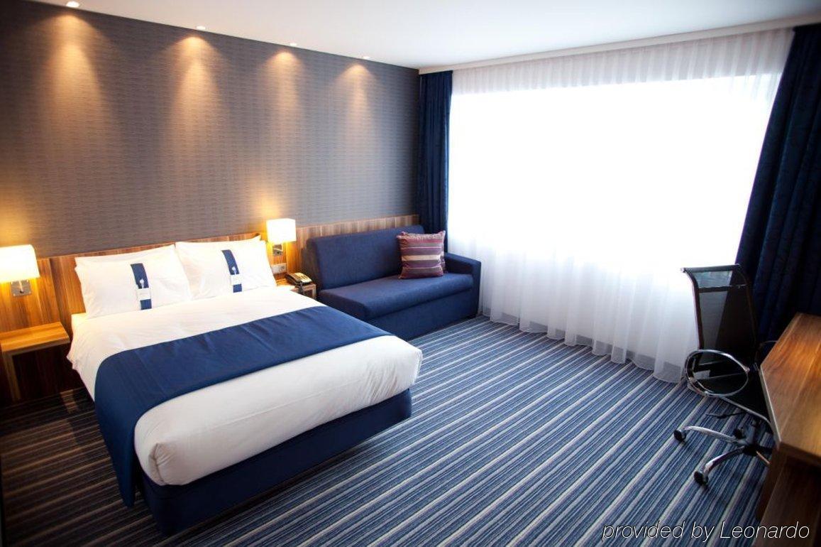 Holiday Inn Express Madrid Leganes, an IHG Hotel Exterior foto